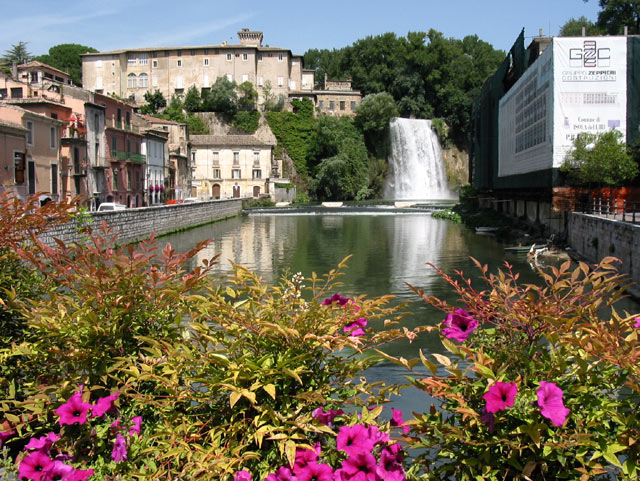 isola liri cascata estate
