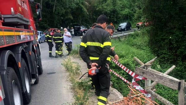 Auto nel fiume